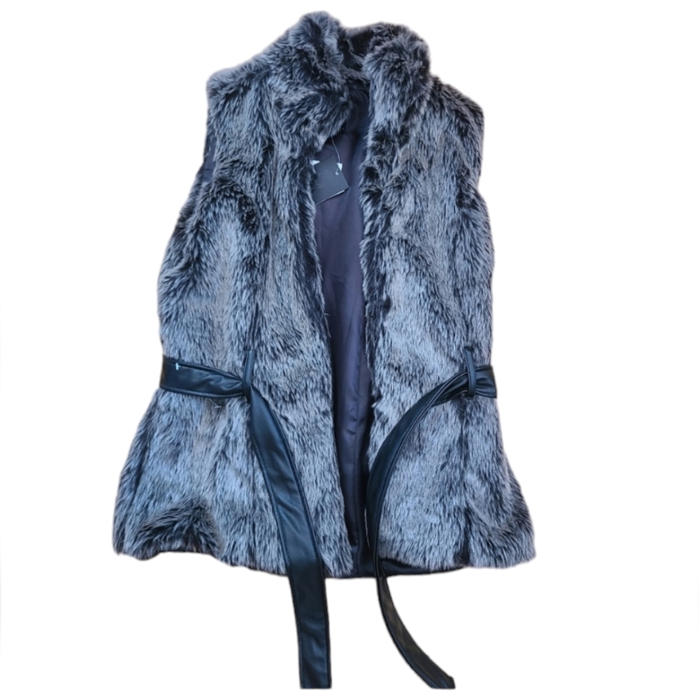 *NEW* Faux Fur Vest